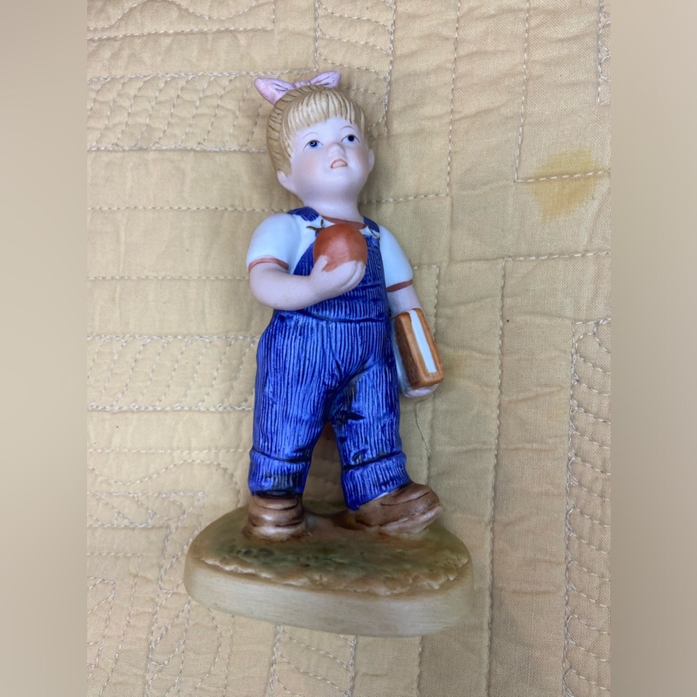 Home Interiors Homco 1985 Denim Days #1513 School Days Debbie Figurine